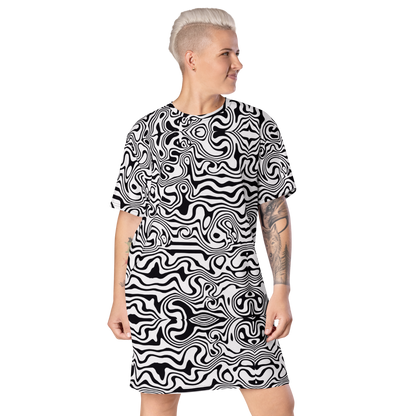 T-shirt dress (Noir Noodle)